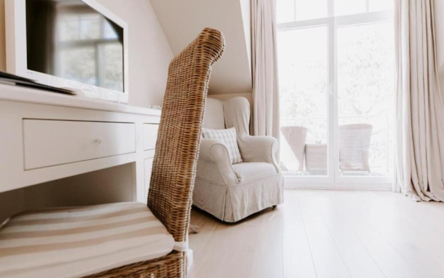 Heikendorf by Belvilla Double Room With Sea View