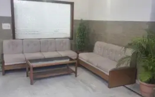 Hotel Shri Hari by OYO Rooms