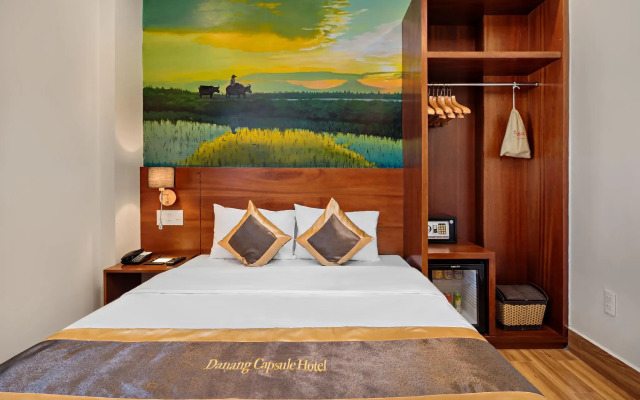 AncyrA Capsule Hotel