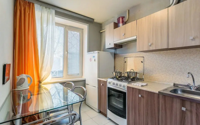 Апартаменты, Волков переулок