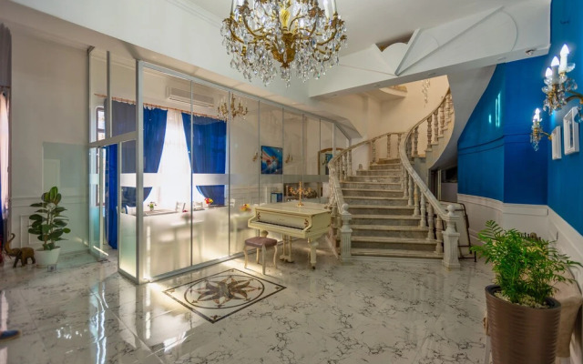 Baku Palace Hotel