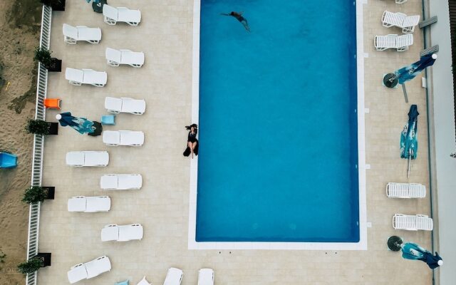 Sangria Luxury Family