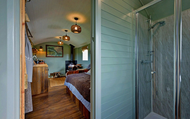 Pet-friendly Rural Retreat in Wales, No Deposit