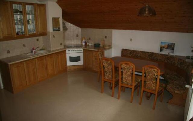 Guest House Kveder