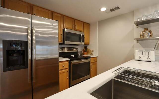 Newly Remodeled Two-story Condo w/ Wifi - Steps From Beach & Dining