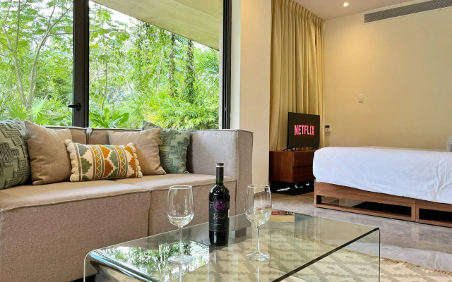 Mistiq Luxury Condo