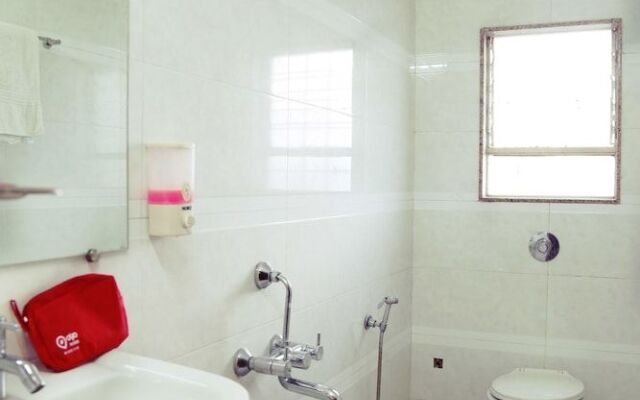 OYO 671 Hotel Alpine