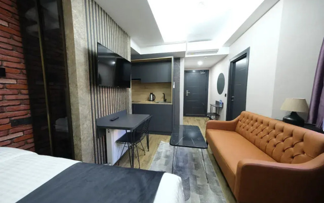Nomad Hub Istanbul Suit
