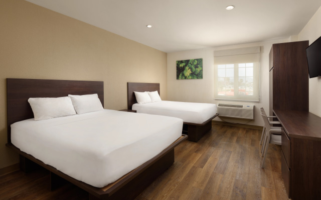 Extended Suites Queretaro Juriquilla