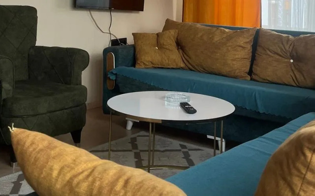 Poli House