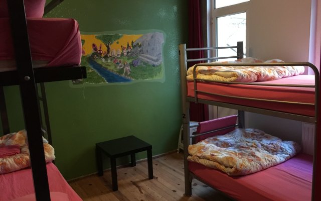 Innjoy Hostel - Adults Only