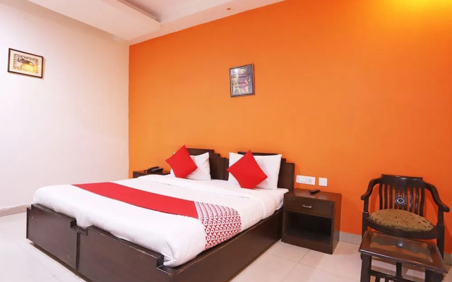 Oyo 47159 Royal Residency