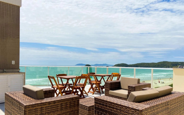 Infinito - Cobertura Frente Mar com Piscina