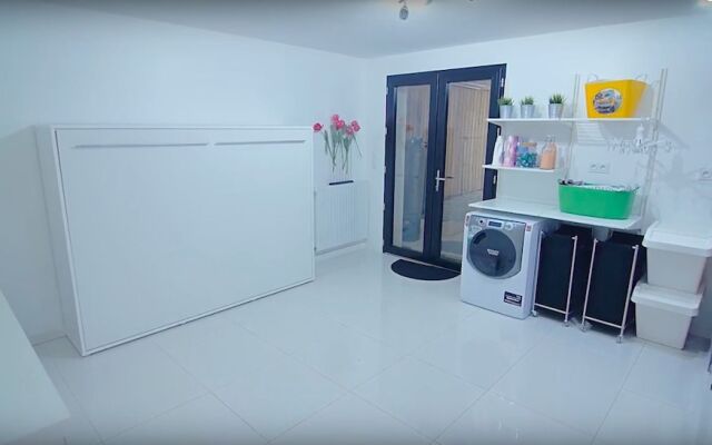 Home Le Clos Maric
