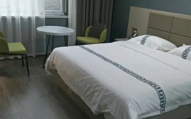 Fangcheng Tianxiang Hotel
