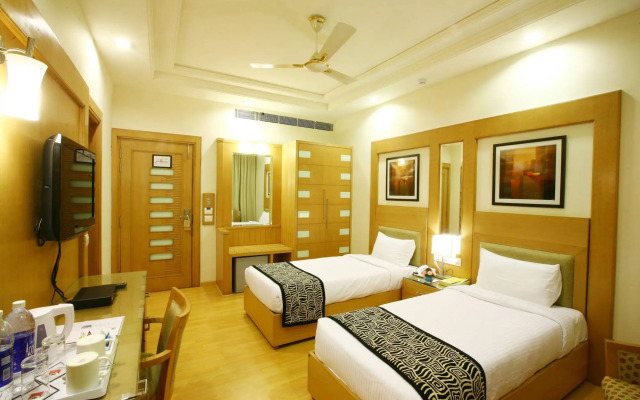 Karon Hotel - Lajpat Nagar