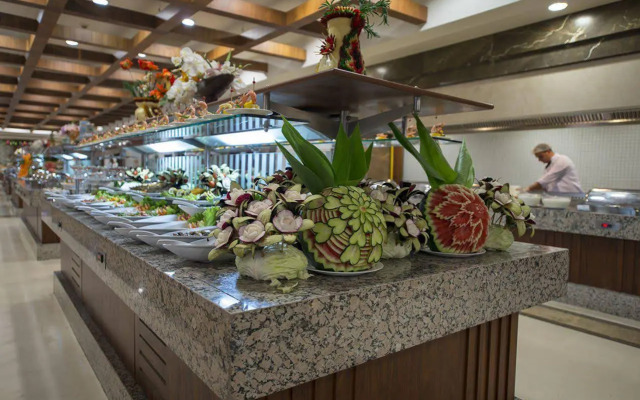 Crystal Family Resort & Spa – All Inclusive