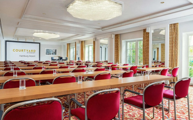 Courtyard by Marriott Hamburg Airport