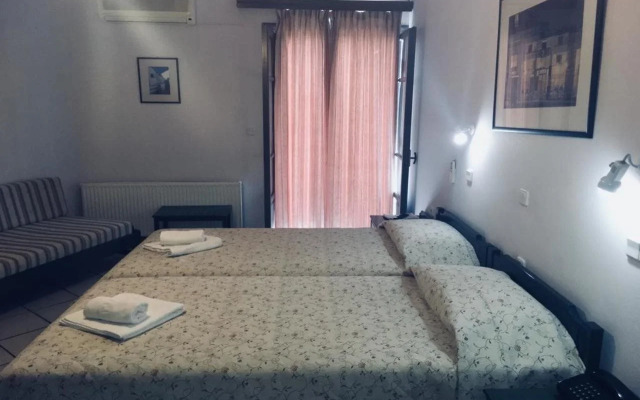 Philoxenia Apartments