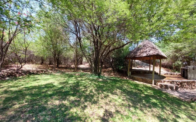 Mobola Lodge