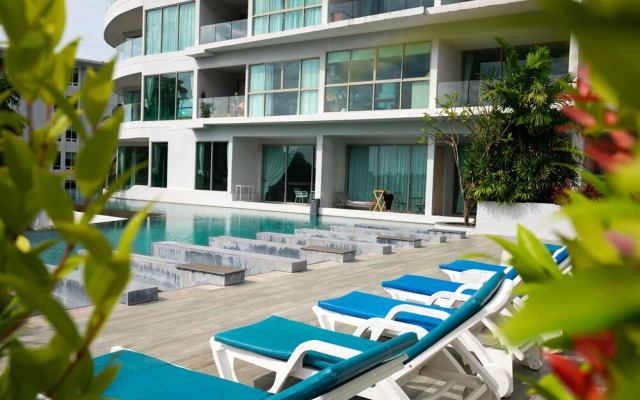 Veloche SeaView 2 BR. 160sq.m near beach