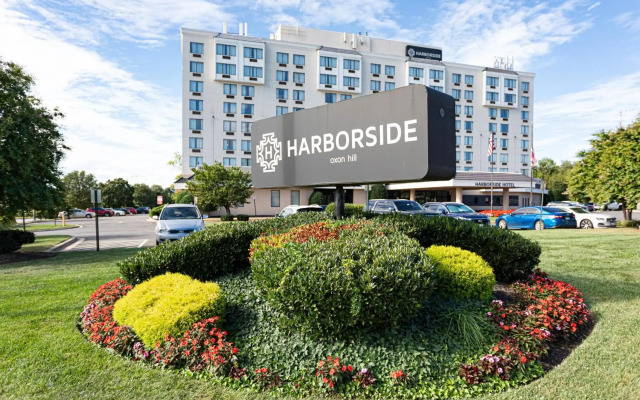 Harborside Hotel