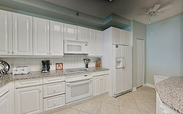 Beach Colony West  by SVR