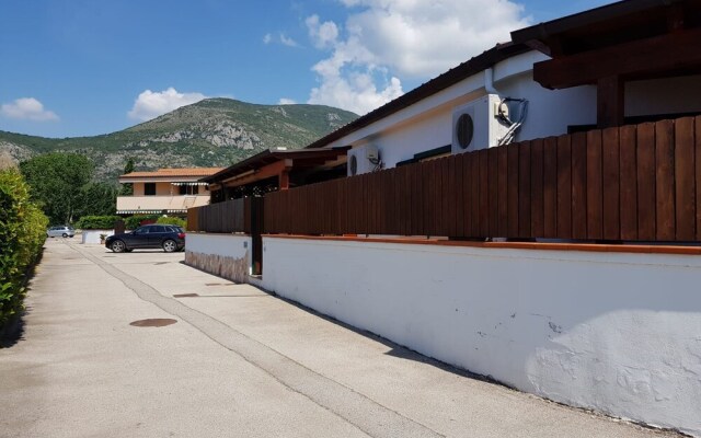 Enry - Appartamento con piscina