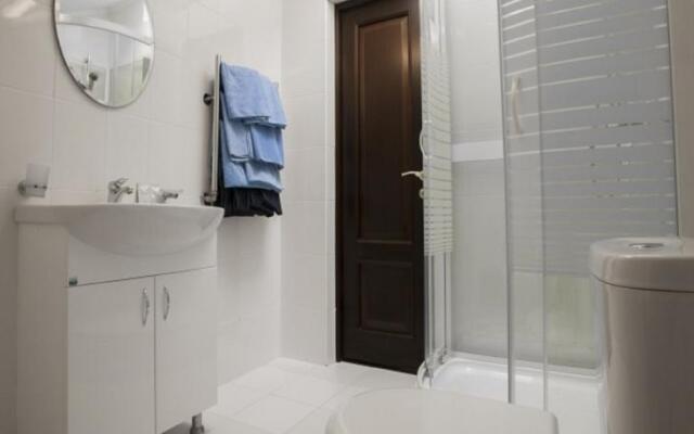 Нерл ФроОтель