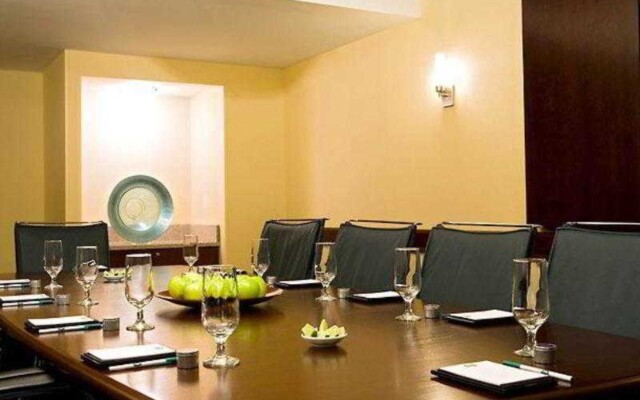 Courtyard by Marriott Boston-Cambridge