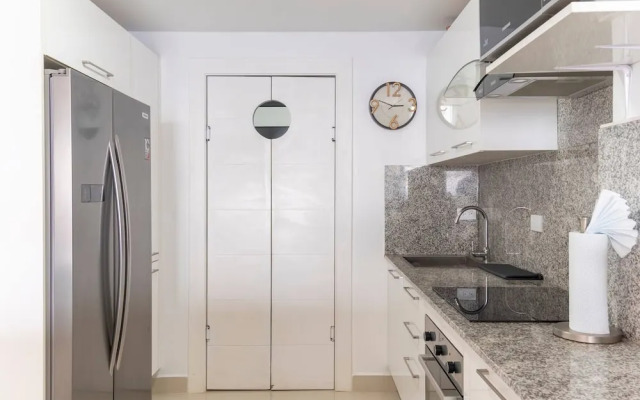 Spacious Apto With Spectacular Views Of The Beach