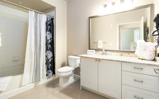 Global Luxury Suites Baypointe Station