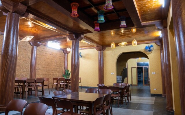 Sky Bay Lodge