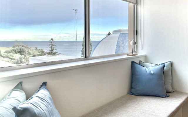 Coogee Sands Hotel and Apartments