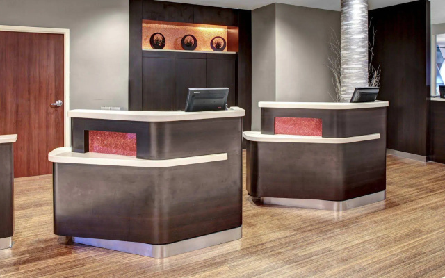 Courtyard by Marriott Richmond North