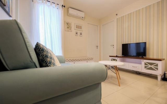 Easy Access to The Mall and Exclusive 2BR Bassura City Apartment – Guest Rooms – Jakarta