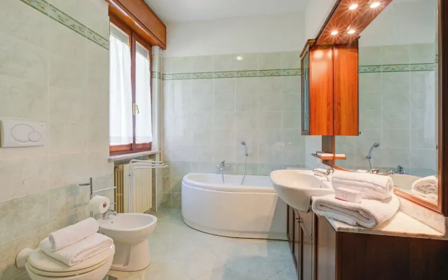 A Due Passi Dal Bosco