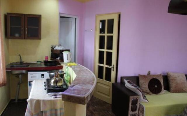 Guest House Sokhumi St 47