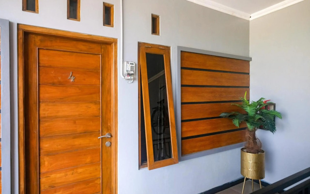 Super OYO 1226 Al Abror Homestay