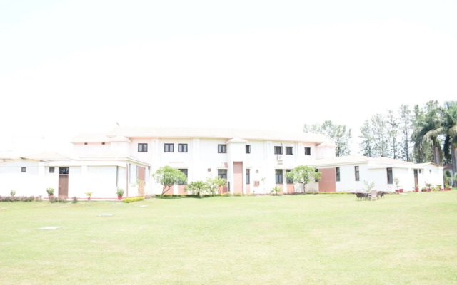 Naturoville Vedic Retreat