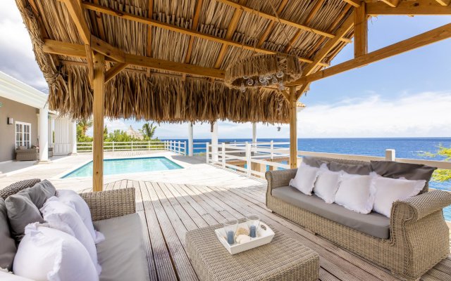 ***NEW*** ? Villa Brillante? - Unique Ocean Front Luxury Retreat
