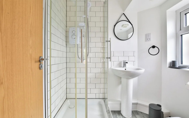 Stunning Studio In Converted Building