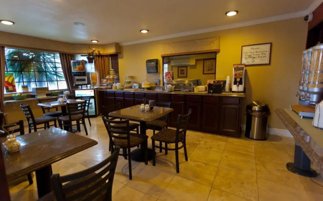 Quality Inn Hemet - San Jacinto