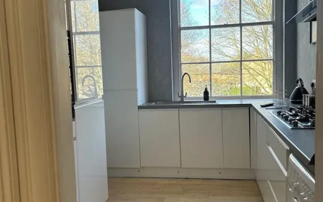NEW! Grimsby Central, Spacious, 2 Bedrooms