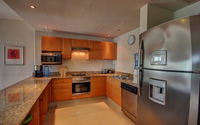 Riviera Maya Suites