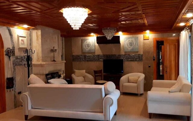 Stunning 10 Bedroom Villa in Dalyan