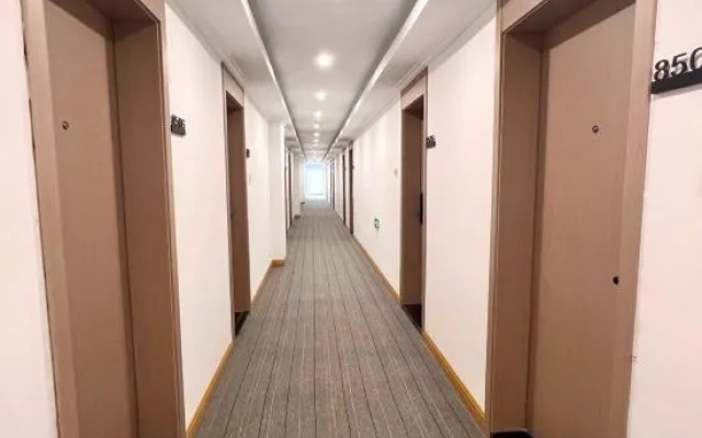 Ruit Hotel (Baixian Square Polka Branch)