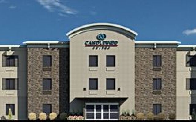 Candlewood Suites Lakeville I-35