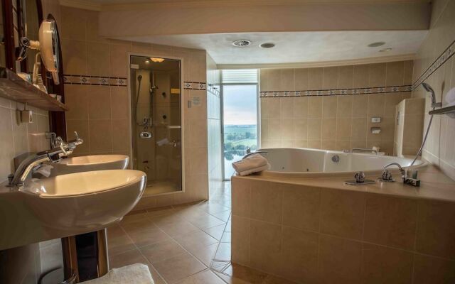 Hotel & Restaurant Infinity