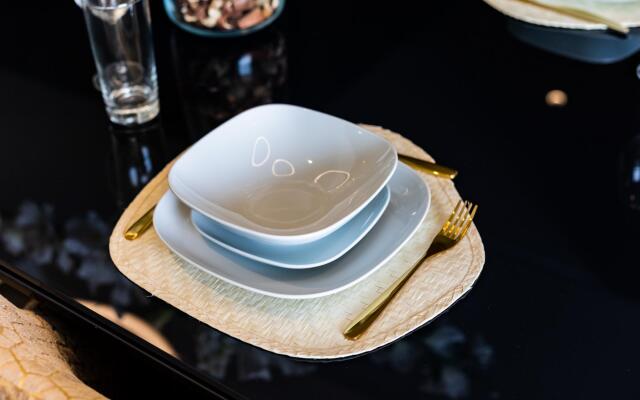 DXB - Five - 31302 - PJ